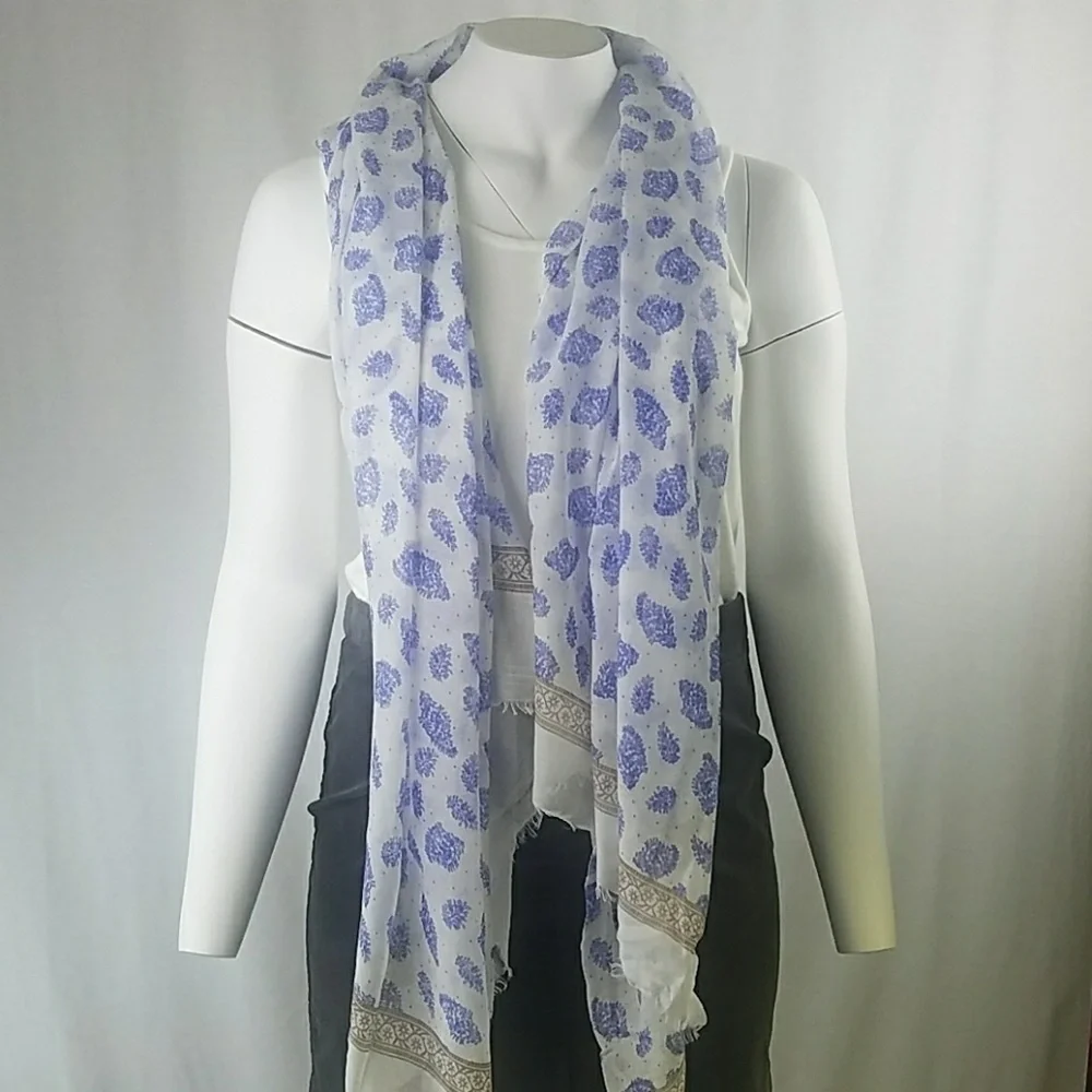 NWT Multi Purpose Beautiful Sheer Scarf